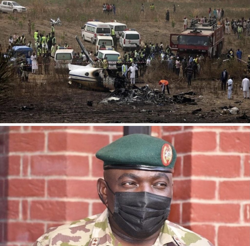 நைஜீரிய இராணுவத் தளபதி உட்பட 11 அதிகாரிகள் விமான விபத்தில் பலி!