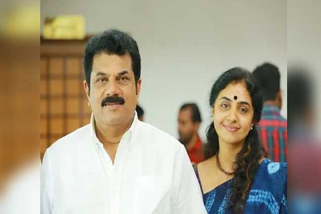 64 வயதில் 2 வது மனைவியை விவாகரத்து செய்யும் நடிகர்!