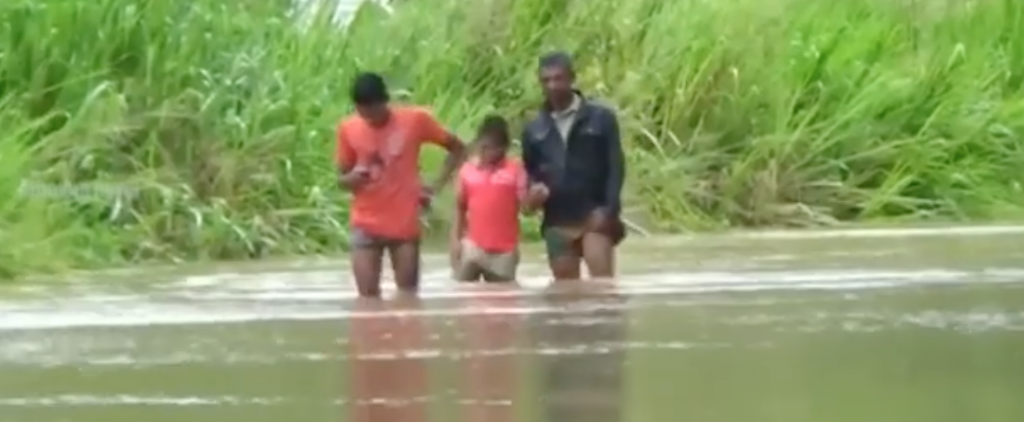 அனர்த்த நிலைமை ஏற்பட்டால் -117 என்ற துரித தொலைபேசி இலக்கத்திற்குத் அறிவிக்க முடியுமென அந்த நிலையத்தின் பிரதிப் பணிப்பாளர் பிரதீப் கொடிப்பிலி தெரிவித்தார். இந்த சேவை 24 மணி நேரமும்