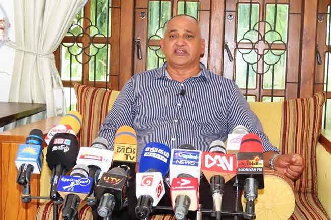 முஸ்லிம்- தமிழ் மக்கள் ஒன்று சேர்ந்து பயணிக்க வேண்டும்!