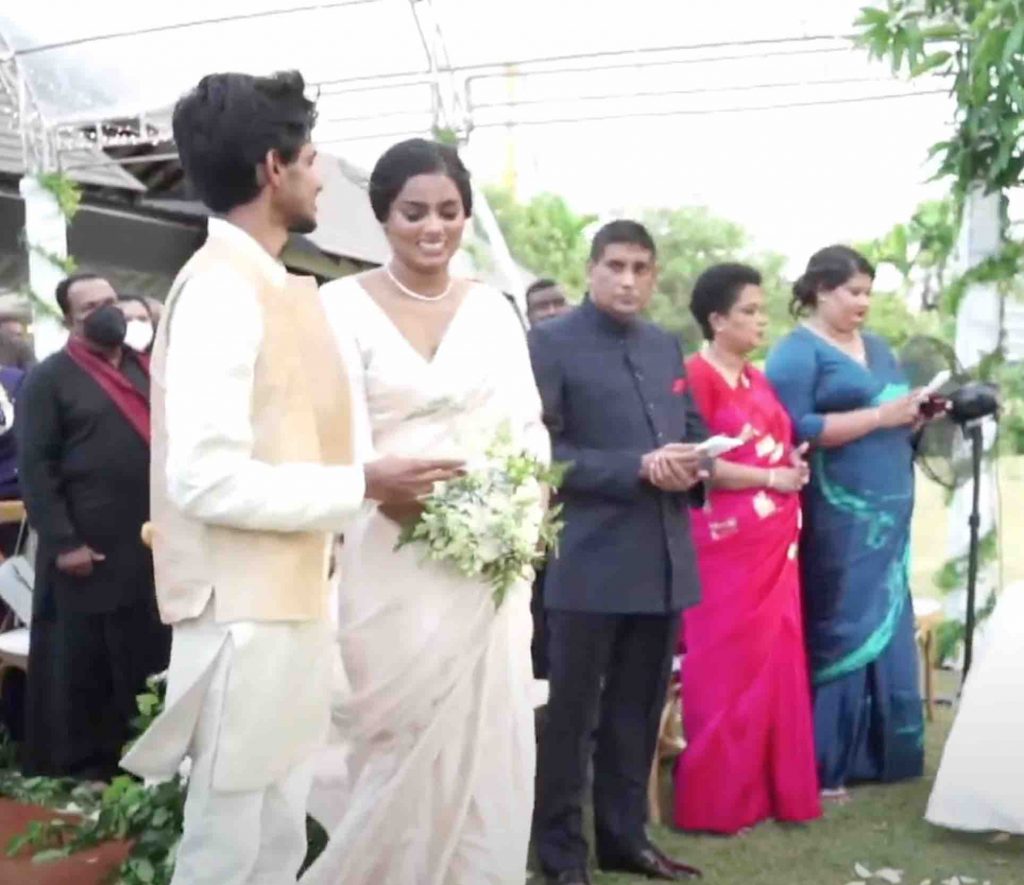 சிங்களப் பெண்ணை மருமகளாக்கிக்கொண்ட சுமந்திரன்-Karihaalan news.