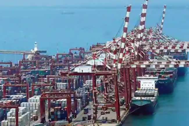 ஒரு தொகை எரிபொருளுடன் கூடிய இரண்டு கப்பல்கள் கொழும்பு துறைமுகத்திற்கு! Colombo news.