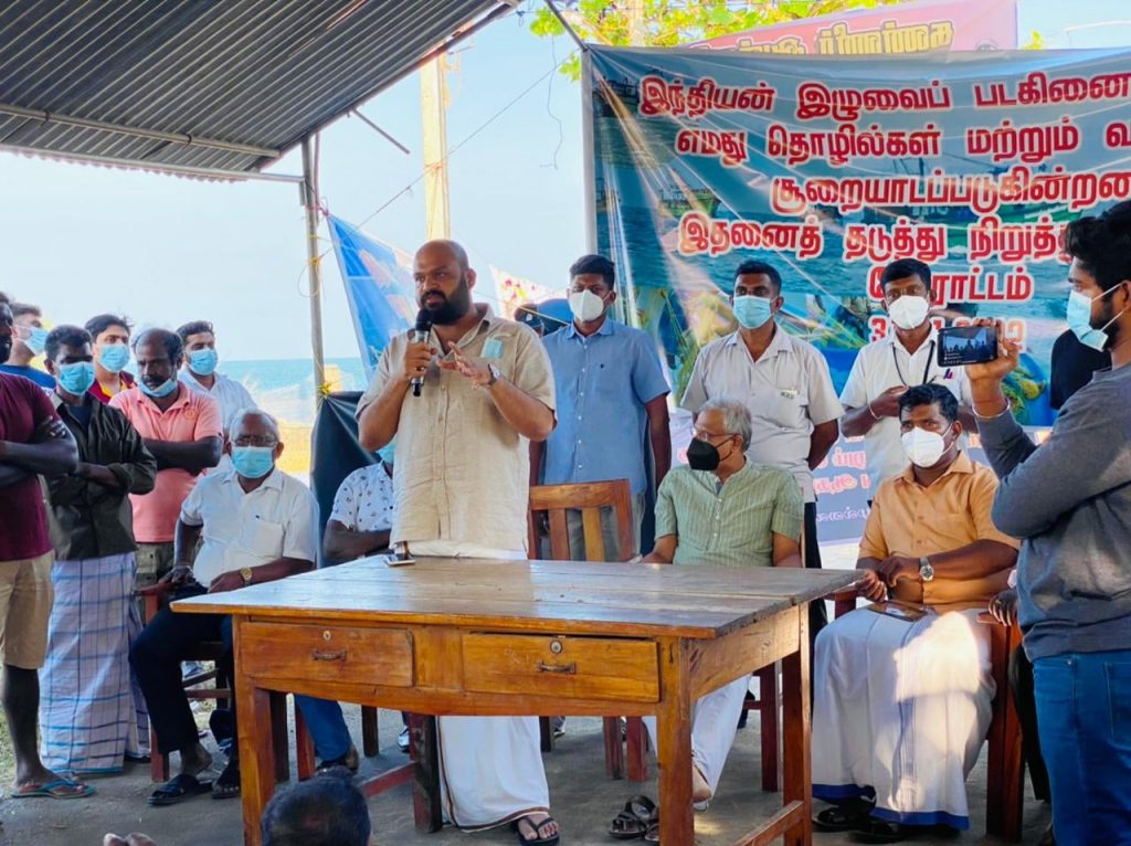 மீனவர் போராட்டத்திற்கு சுமந்திரன்- சாணக்கியன் ஆதரவு; டக்ளஸ் பகிரங்கமாக மன்னிப்பு கேட்கவேண்டும்-Karihaalan news