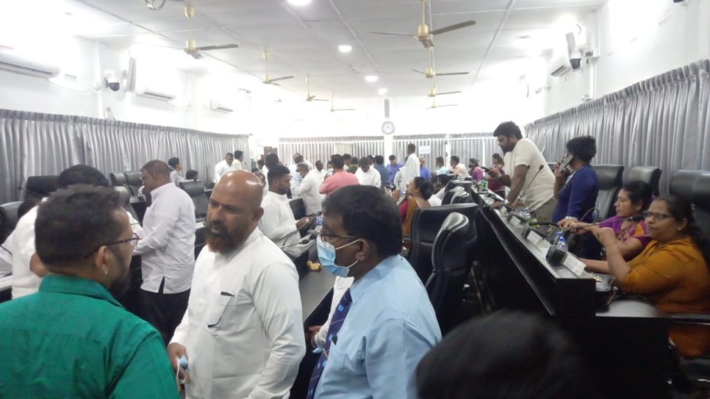 கொழும்பு மாநகர முதல்வர் தலைமையிலான குழுவினர் யாழ். மாநகர சபைக்கு விஜயம்-Karihaalan news