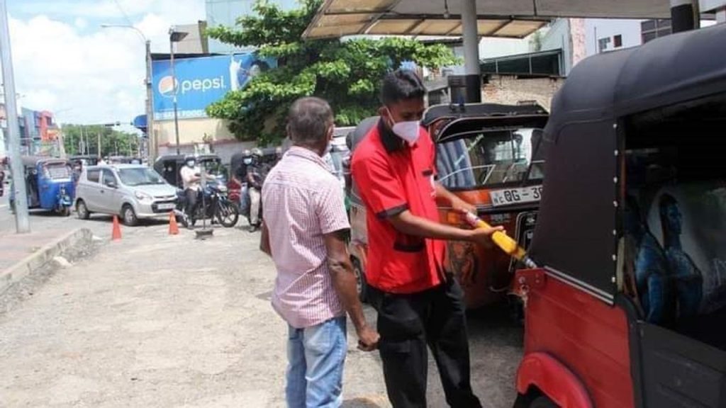 எரிபொருள் நெருக்கடி தொடர்பில் பெற்றோலிய கூட்டுத்தாபனம் வெளியிட்டுள்ள தகவல்-Karihaalan news