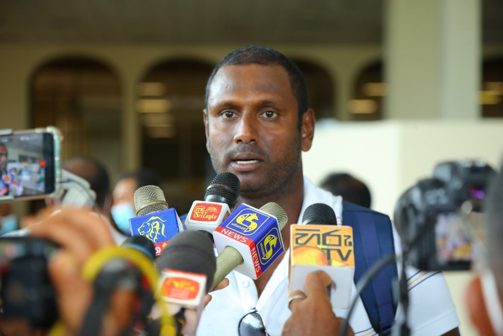 வெற்றியுடன் நாடு திரும்பிய இலங்கை அணியினர்-Karihaalan news