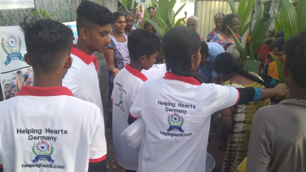 மணிமாறன் ஆதினி அவர்களின் முதலாவது பிறந்த நாளினை சிறப்பிக்கும் நல்ல எண்ணத்துடன்  120 தென்னங்கன்றுகள்  வழங்கப்படுகின்றது அத்துடன் Helping Hearts News