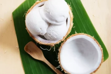 வீட்டிலேயே செய்யலாம் இளநீரில் குளுகுளு ஐஸ்க்ரீம் !