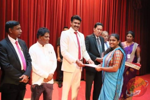 55 பட்டதாரிகளுக்கு அடித்த அதிர்ஷ்டம்!