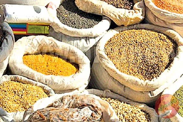 அத்தியாவசிய பொருட்களின் விலை குறைப்பு