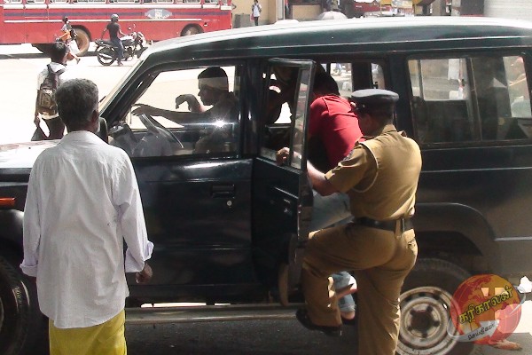 மதுபானம் அருந்துவிட்டு பாடசாலைக்கு வந்த மாணவியால் குழப்ப நிலை