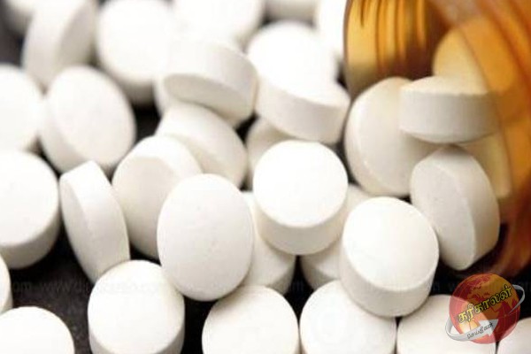 தாய், பாட்டிக்கு தூக்க மாத்திரை: இரவில் காதலுடன் மோசமாக நடத்துக்கொண்ட மாணவி!