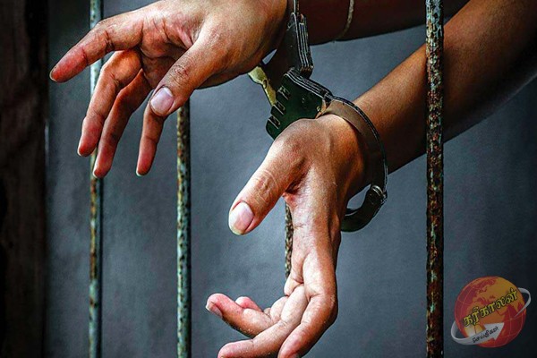 யாழில் வாள்கள் மற்றும் போதைப்பொருளுடன் சிக்கிய நபர்