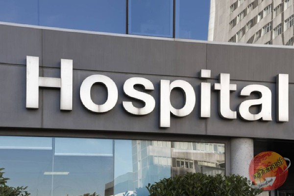 பொலிஸ் நிலையத்தில் சட்டை பின்களை விழுங்கிய நபரால் பரபரப்பு