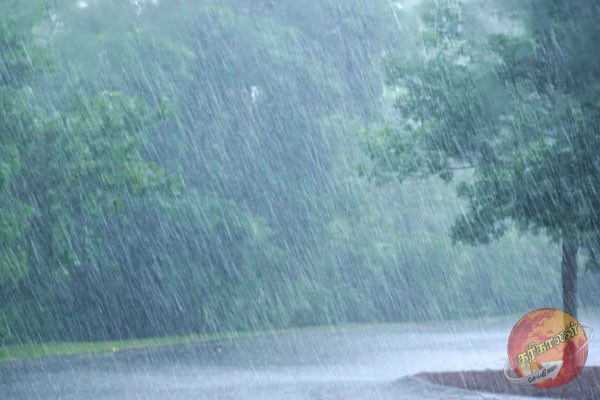 யாழில் நீண்ட மாதங்கள் இடைவெளியின் கொட்டித்தீர்த்த மழை