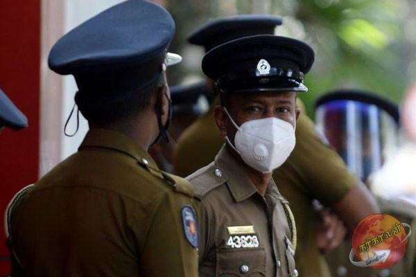 சிறுமிகளின் நிர்வாணப் படங்களை விற்பனை செய்த இளம் பிக்கு