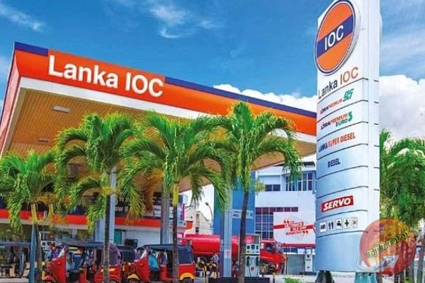 நள்ளிரவு முதல் எரிபொருள் விலையை அதிகரித்த லங்கா IOC நிறுவனம்!