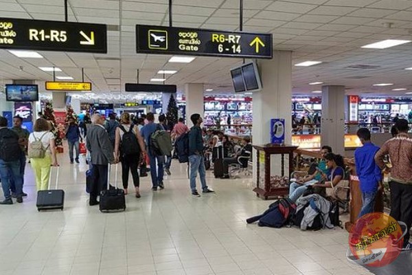 கட்டுநாயக்க சர்வதேச விமான நிலையத்தில் 3 வெளிநாட்டு பிரஜைகள் அதிரடி கைது!