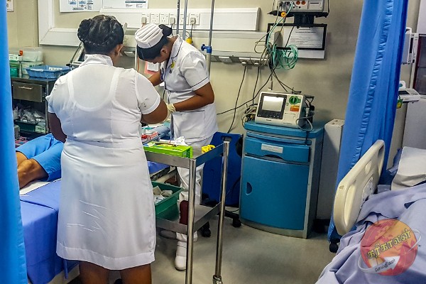 மூன்றாவது மாடியில் இருந்து விழுந்த சிறுவன்