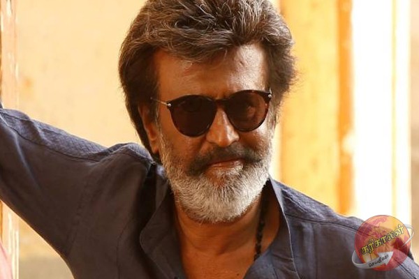 சூப்பர் ஸ்டார் ரஜினிகாந்தை பார்க்க லண்டனில் இருந்து பறந்து வந்த இலங்கைத் தமிழ் ரசிகர்கள்!