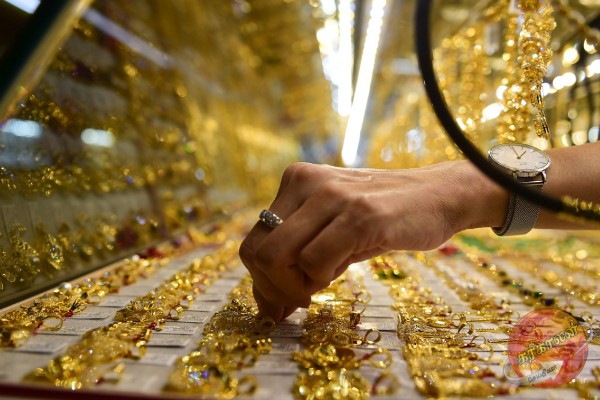 சட்டவிரோத தங்கம் இறக்குமதி; 5 நிறுவனங்களுக்கு அபராதம்!