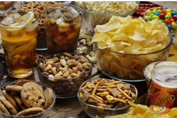 நொறுக்கு தீனி அதிகம் சாப்பிடுபவரா? உடல் நலத்திற்கு எத்தனை ஆபத்து என அறிந்து கொள்ளுங்கள்