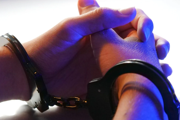 கணவனை கொலை செய்து ஆற்றில் வீசிய பெண்; இலங்கையில் பயங்கரம்