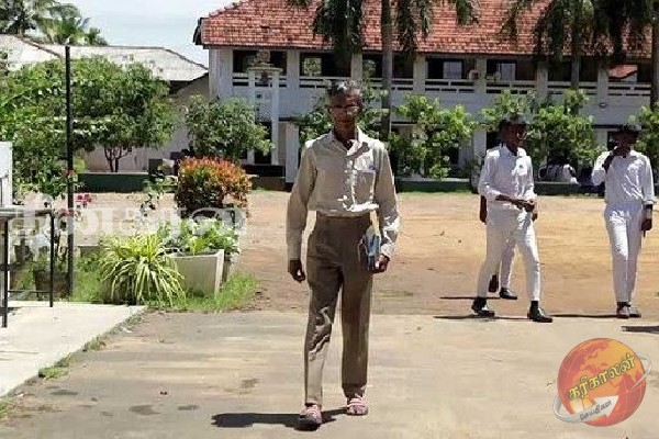 கல்விக்கு வயது தடையல்ல; சாதாரண தர பரீட்சை எழுதிய 80 வயது முதியவர்!