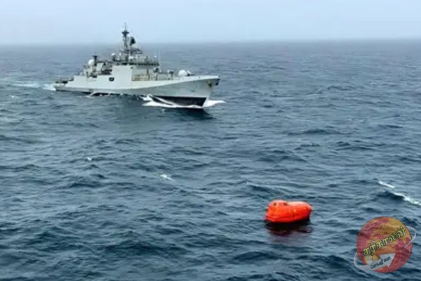 ஓமான் கடலில் கவிழ்ந்த கப்பலில் இருந்து இலங்கையர் உட்பட 9 பேர் மீட்பு