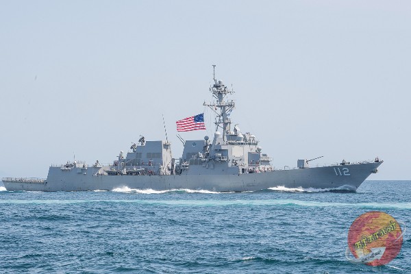 கொழும்புக்கு பயணித்துள்ள அமெரிக்கா ஏவுகணை அழிப்பான் கப்பல்