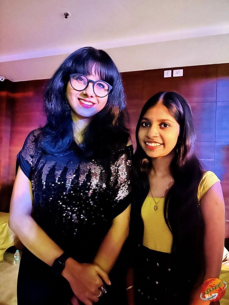 சரிகமப பாடகர்களுடன் ஈழக்குயில் கில்மிஷா… வைரலாகும் புகைப்படங்கள்!