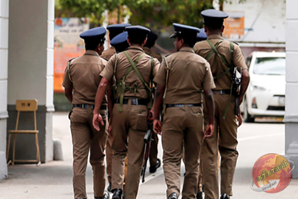 முச்சக்கரவண்டி ஒன்றிலிருந்து சிசுவொன்றின் சடலம் மீட்பு