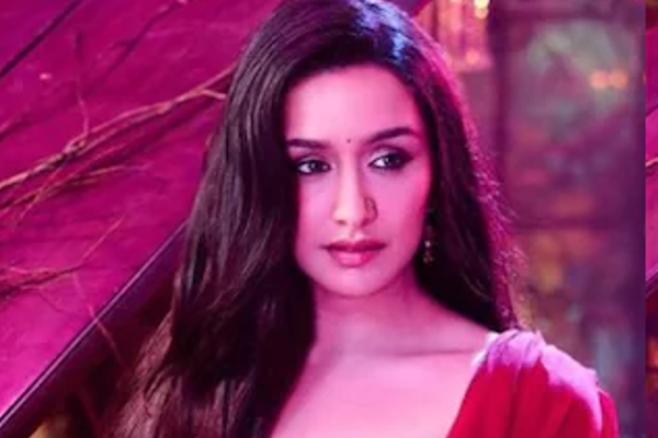 புஷ்பாவில் சமந்தா இடத்தை பிடித்த 37 வயது நடிகை.. இவர் நடித்த படம் 800 கோடி ரூபாய் வசூலாம்