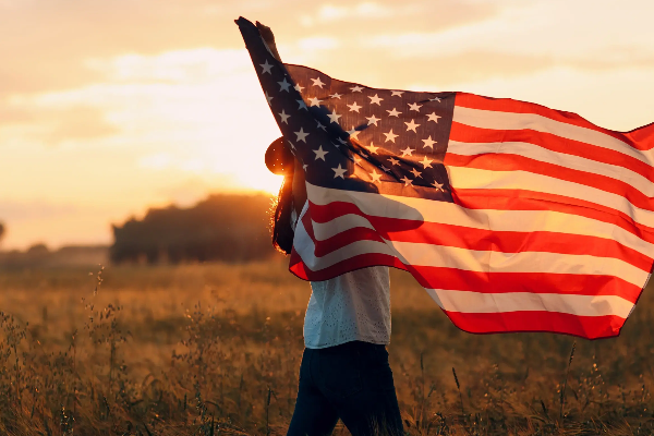 அமெரிக்கா “கிரீன் கார்டு” லாட்டரிக்கு காத்திருப்போருக்கான தகவல்!