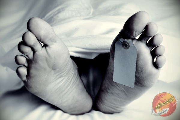 யாழில் வீதியில் நின்றவர்களை மோதிய பேருந்து ; தந்தை பலி ….மகன் மருத்துவமனையில்