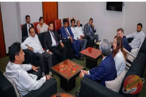 அமெரிக்க உதவி இராஜாங்கச் செயலாளர் உள்ளிட்ட குழுவினர் சஜித்துடன் சந்திப்பு