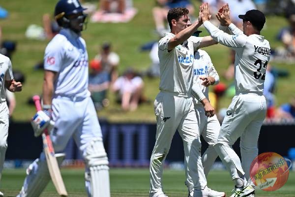 இங்கிலாந்தை அதிக ஓட்ட எண்ணிக்கை வித்தியாசத்தில் வீழ்த்திய நியூஸிலாந்து