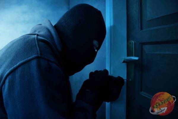 நள்ளிரவில் பெண்களை இலக்கு வைத்து வீடுகளுக்குள் நுழையும் மர்ம நபர்கள்