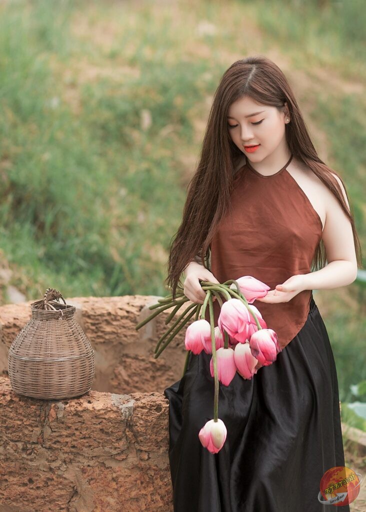 நெற்றியில் பொட்டு வைப்பதில் இத்தனை விஷயங்கள் இருக்கா? இனியும் தெரியாமல் இருக்காதீங்க