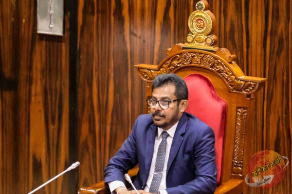 சபாநாயகருக்கு எதிராக நம்பிக்கையில்லா பிரேரணை; பதவி பறிபோகுமா?