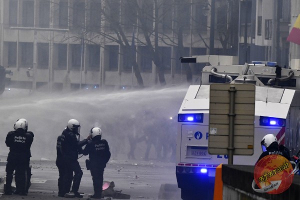 ஐரோப்பிய நாடொன்றில் தீயில் சிக்கி உயிரிழந்த இலங்கை தமிழ் இளைஞன்; துயரத்தில் குடும்பம்!