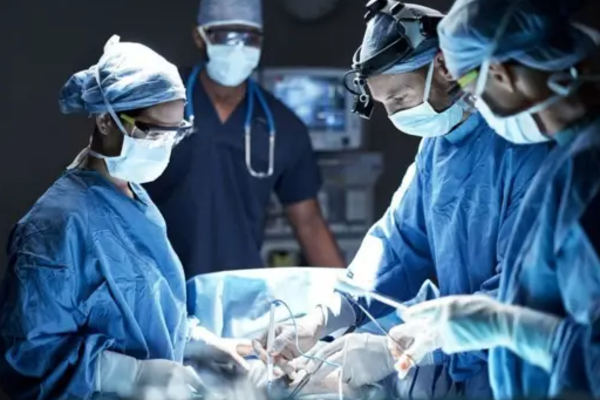 தமிழர் பகுதியில் நேர்ந்த கொடூரம் ; மருத்துவரின் அலட்சியத்தால் உயிரிழந்த கர்ப்பிணி பெண்