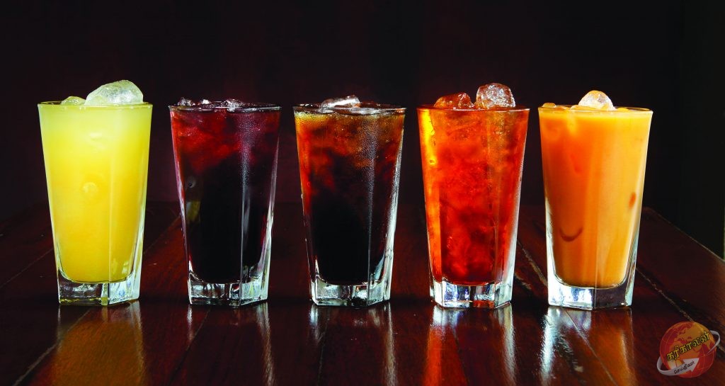 இலங்கையில் குளிர்பானம் அருந்திய தந்தையும், மகளும் ஆபத்தான நிலையில்