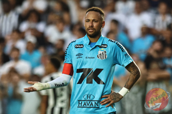 பிரபல கால்பந்து வீரருக்கு கோவிட் தொற்று உறுதி! வெளியான அதிகாரப்பூர்வமான அறிவிப்பு