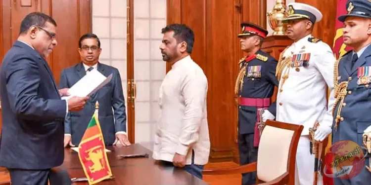 இலங்கையின் புதிய பிரதம நீதியரசராக உயர் நீதிமன்ற நீதிபதி பிரீதி பத்மன் சூரசேன இன்று (27) காலை ஜனாதிபதி செயலகத்தில் ஜனாதிபதி அநுர குமார திஸாநாயக்க முன்னிலையில் சத்தியப்பிரமாணம் செய்துகொண்டார்.