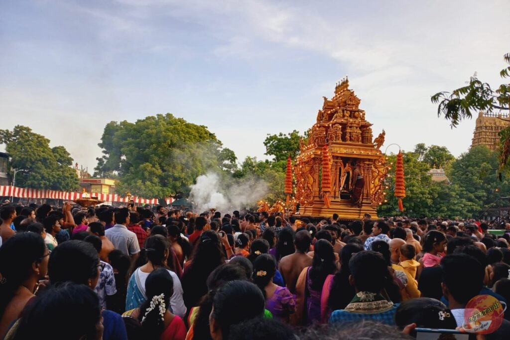 வரலாற்று சிறப்பு மிக்க நல்லூர்க் கந்தசுவாமி ஆலய வருடாந்த திருவிழாவின் 10 ஆம் திருவிழாவான மஞ்சத்திருவிழா நேற்றையதினம்