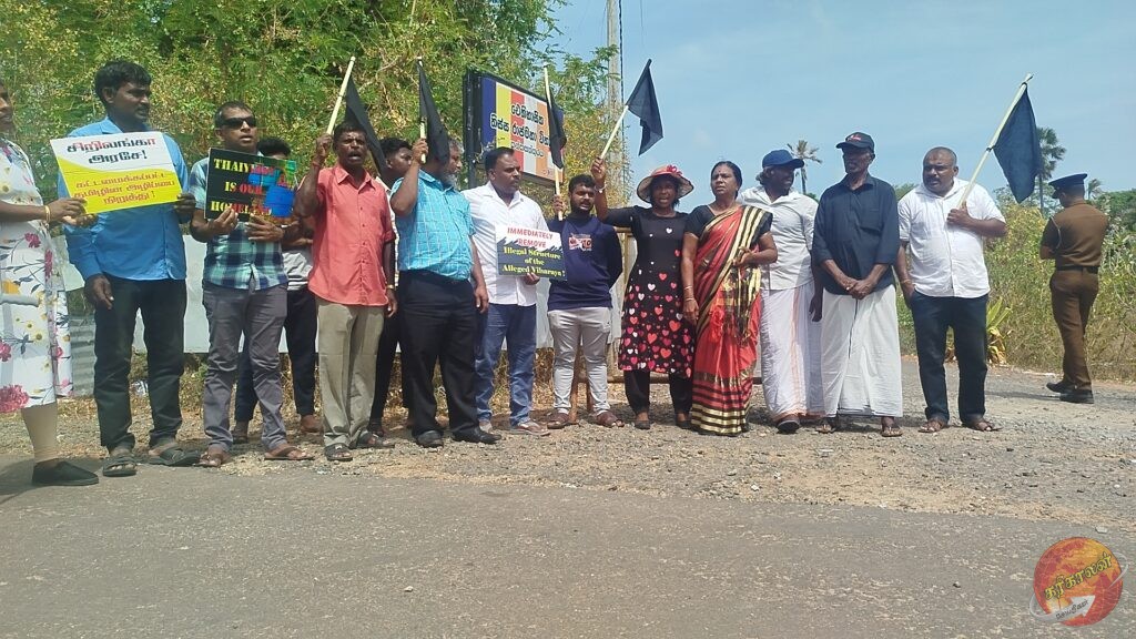 யாழ்ப்பாணம் – வலிகாமம் தையிட்டியில் அமைந்துள்ள சட்டவிரோத திஸ்ஸ விகாரைக்கு எதிராக இன்றும் போராட்டம் இடம்பெற்று வருகின்றது.