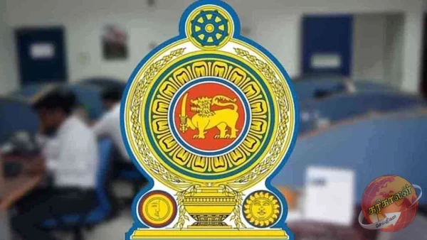 33 அரச நிறுவனங்களை இரண்டு கட்டங்களாக முறையாக மூடுவதற்கு ஜனாதிபதி சமர்ப்பித்த யோசனைக்கு அமைச்சரவை அங்கீகாரம் அளித்துள்ளது.