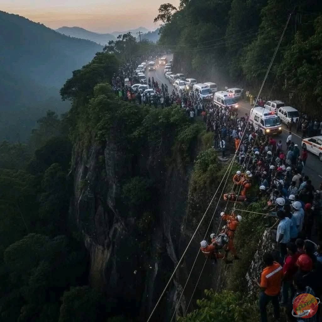 இந்த விபத்தில் உயிரிழந்தவர்களின் எண்ணிக்கை 15 ஆக அதிகரித்துள்ளதாக பொலிஸார் தெரிவித்துள்ளனர்.