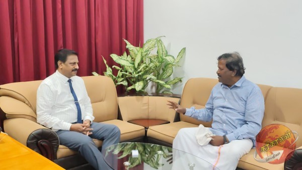இந்திய இழுவைப்படகுகளின் அடாவடிச் செயற்பாடுகள் குறித்து கலந்துரையாடப்பட்டுள்ளது.